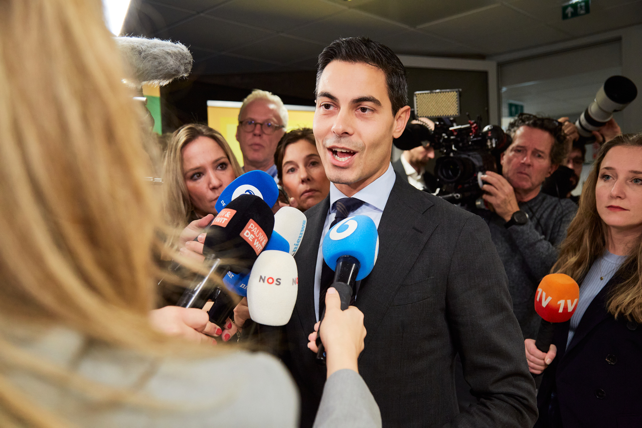 <p>Роб Йетен фаворит за премиер на Нидерландия.</p>