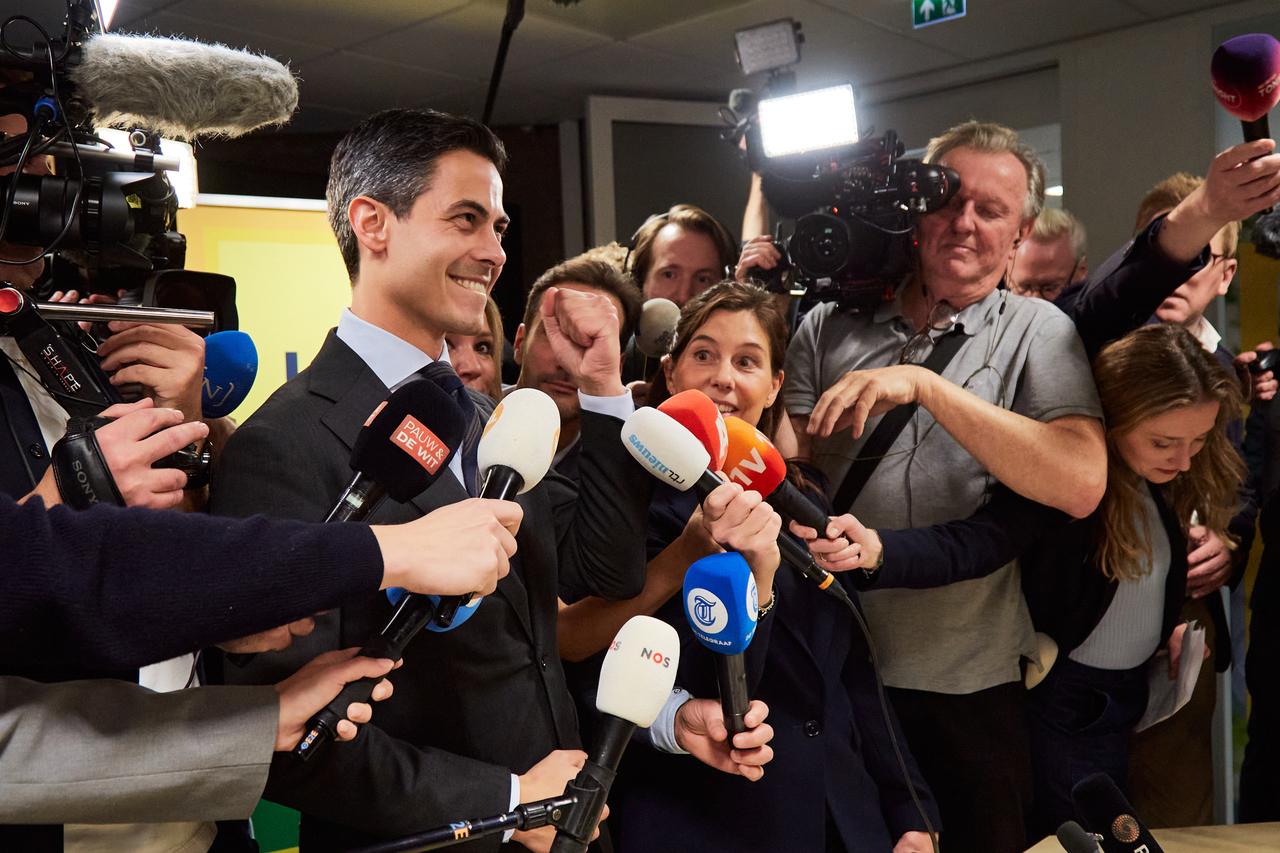 <p>Роб Йетен фаворит за премиер на Нидерландия.</p>