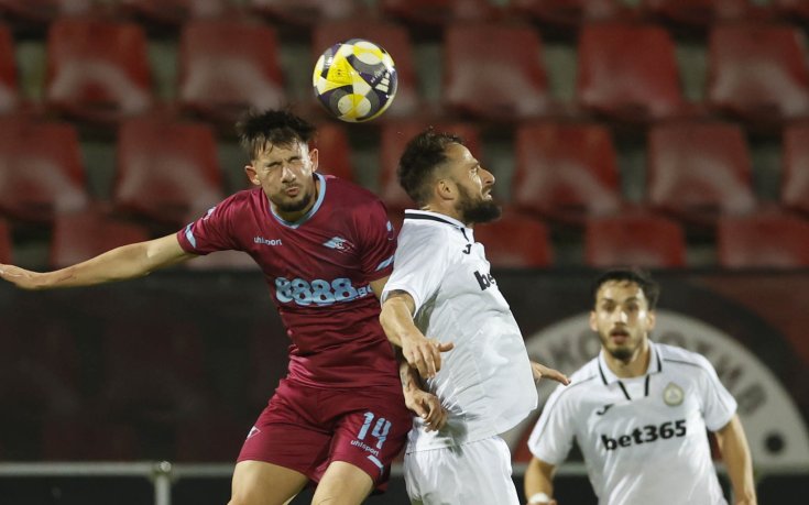 ГАЛЕРИЯ: Снимки от битката между Септември и Славия