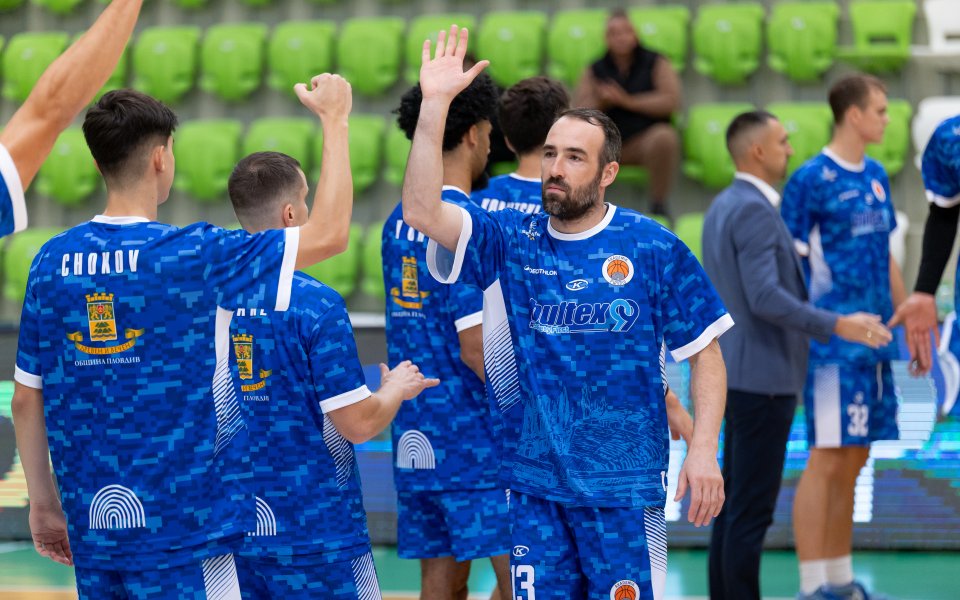 Академик Бултекс надви Ботев Враца за първа победа през сезона