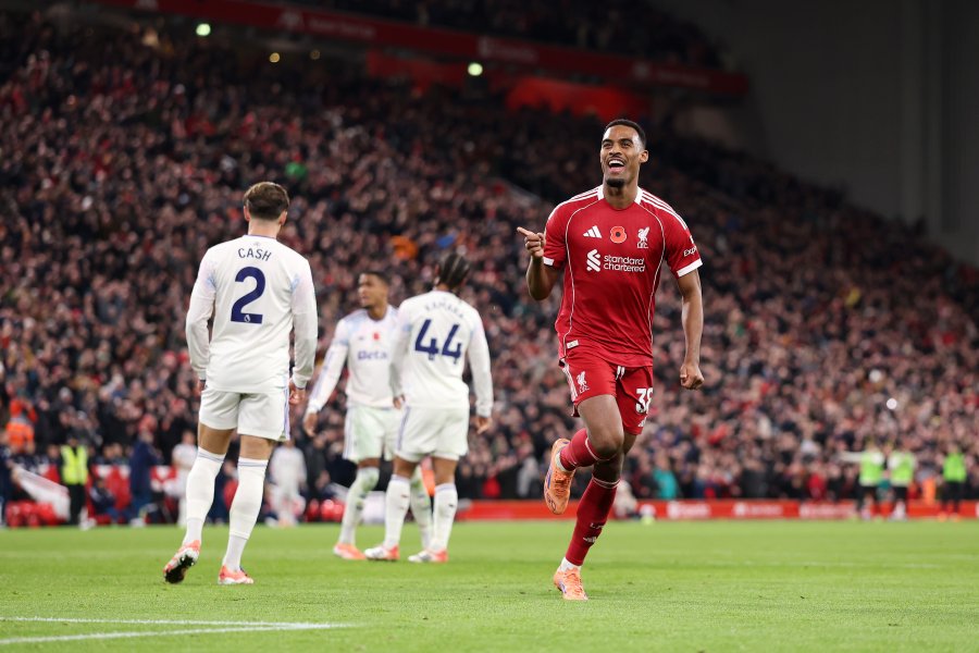 Ливърпул Астън Вила1