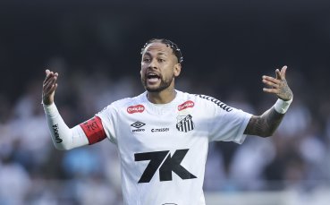 Неймар се завърна, но не успя да изведе Сантос до победата