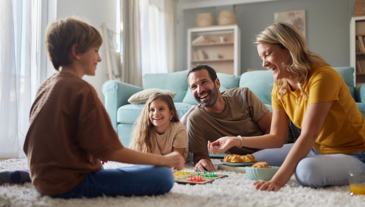 Защо здравият разум не е вроден? Експерти разкриват фаталната грешка, която родителите правят в името на помощта