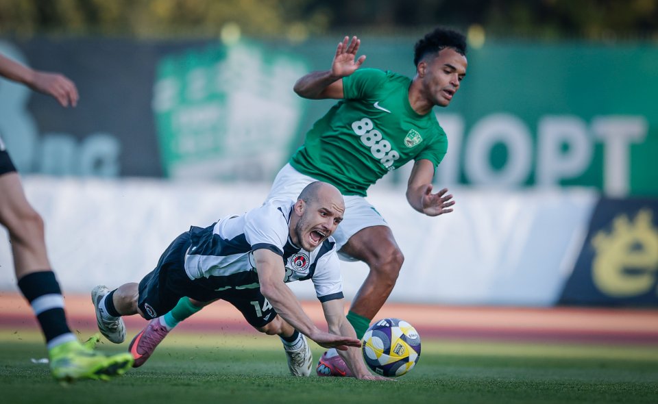 Берое Локомотив София1