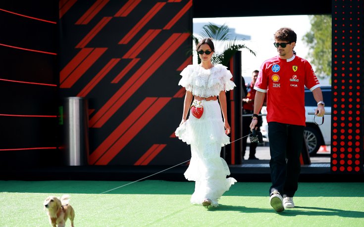 Пилотът от Формула 1 Шарл Льоклер и неговата очарователна половинка  Александра Сен Мльо