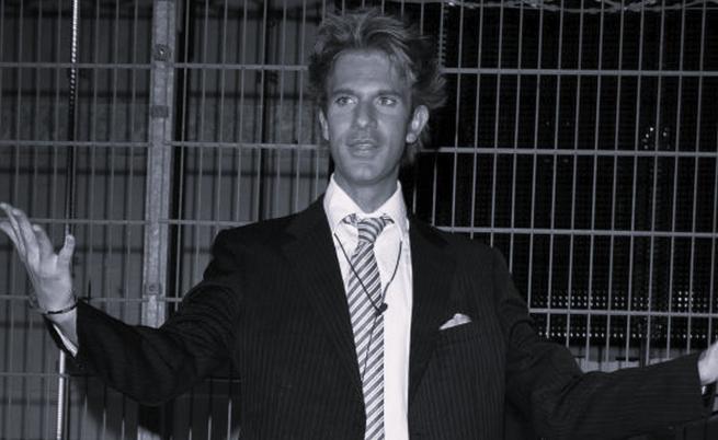 Приятел на принц Уилям и Кейт Мидълтън загина след падане от покрив на хотел