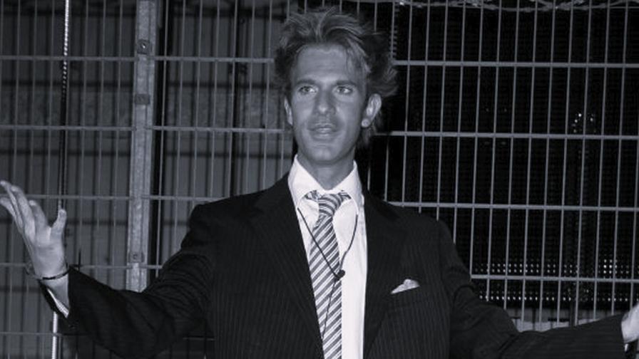 Приятел на принц Уилям и Кейт Мидълтън загина след падане от покрив на хотел