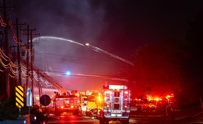 Откриха черните кутии на UPS самолета, убил 12 в Луисвил