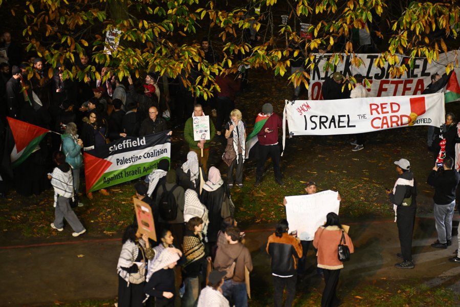 Астън Вила Макаби Тел Авив протести1