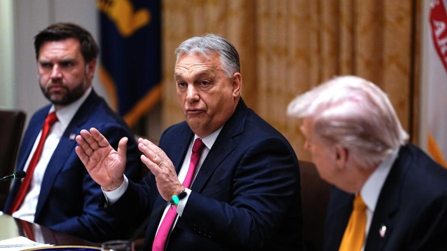 Тръмп обмисля да даде руски петрол на Унгария