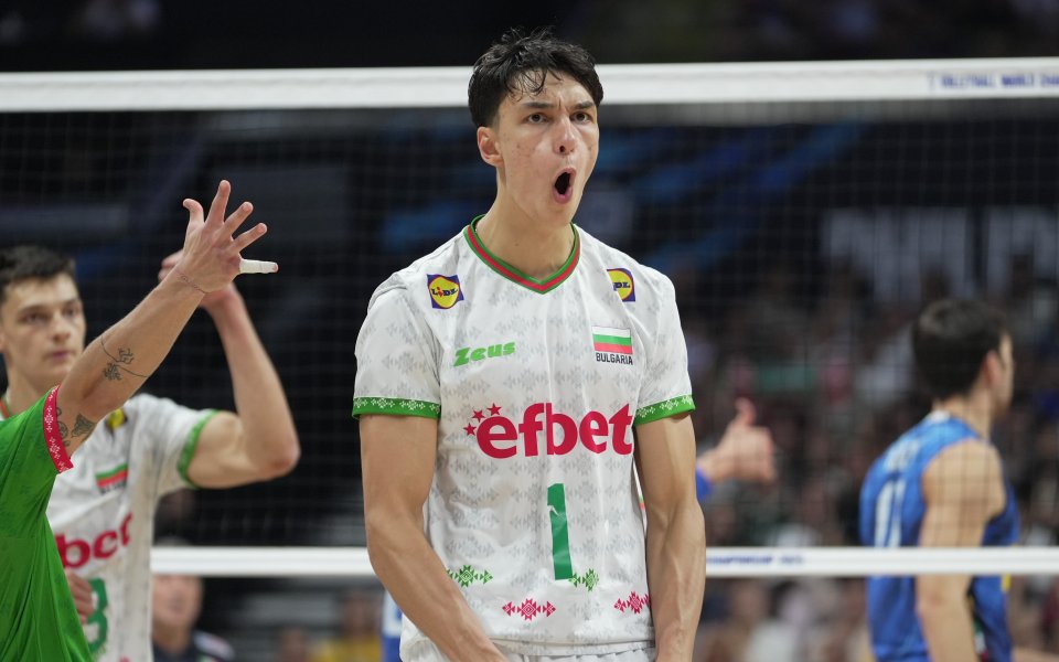 Страхотно признание за Мони Николов - избраха го за №6 в света