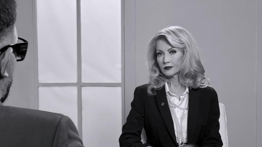 Изнасилена, предадена, но оцеляла: "Мис Баба" Дони Василева пред Мон Дьо