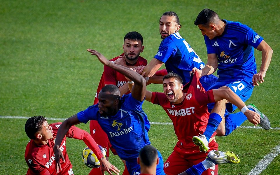 Вижте кога ще се играе дербито между ЦСКА и Левски, ясна е програмата до края на редовния сезон