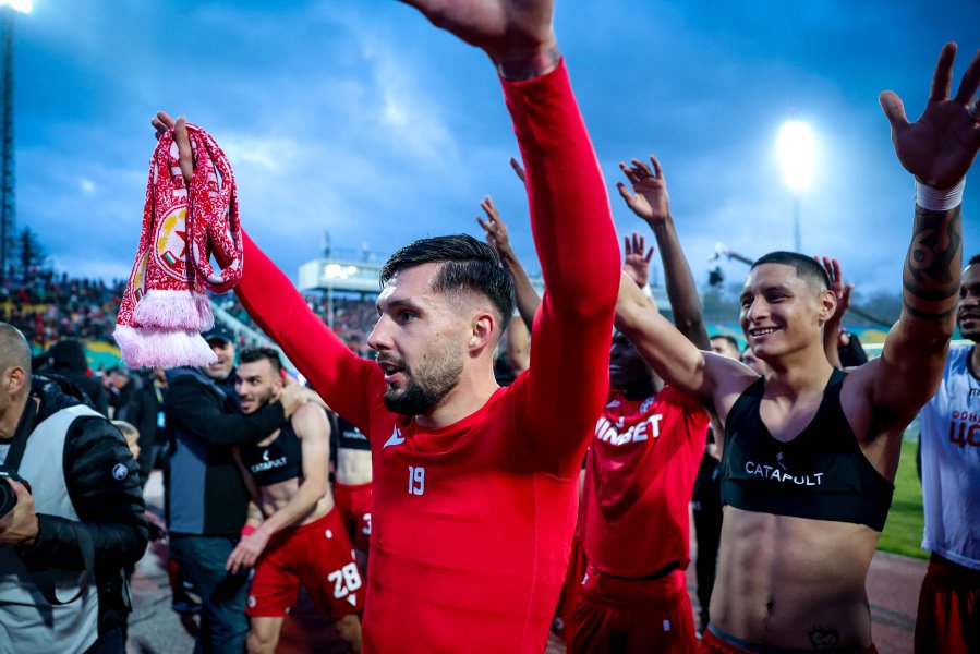 Радостта на ЦСКА след победата над Левски1