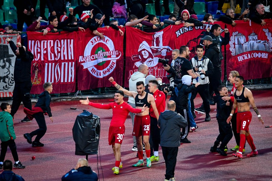 Радостта на ЦСКА след победата над Левски1