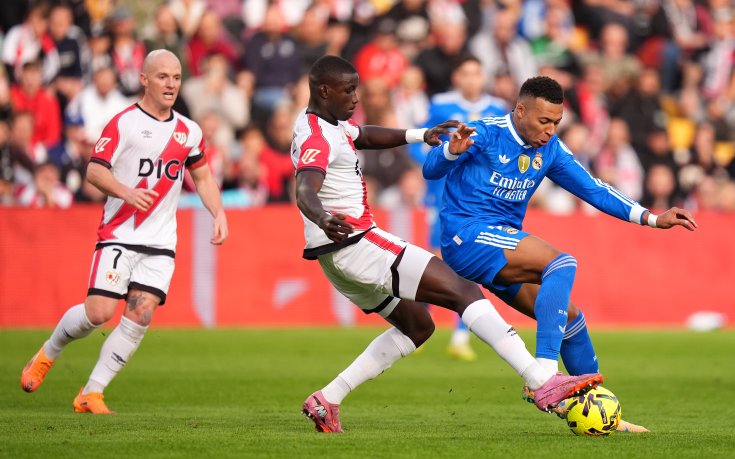 Неубедителен Реал Мадрид засече на 