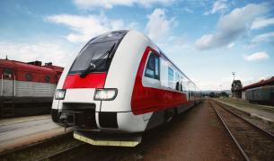 Два влака се сблъскаха в Словакия тази вечер, има ранени