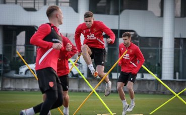 Младежите тренират на пълни обороти за Шотландия (снимки)