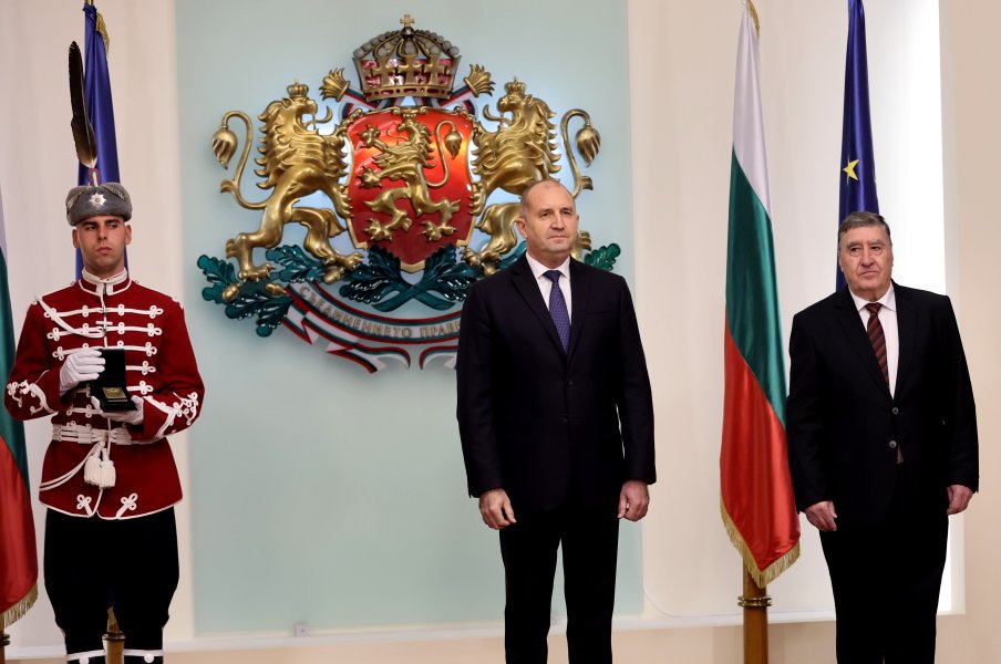 Президентът Румен Радев награди с Почетен знак изявени спортисти1