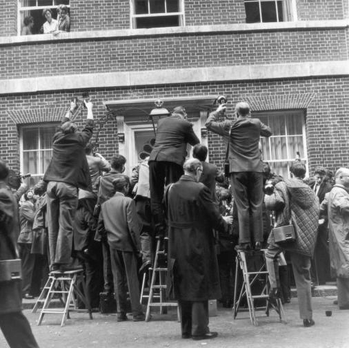 Даунинг стрийт