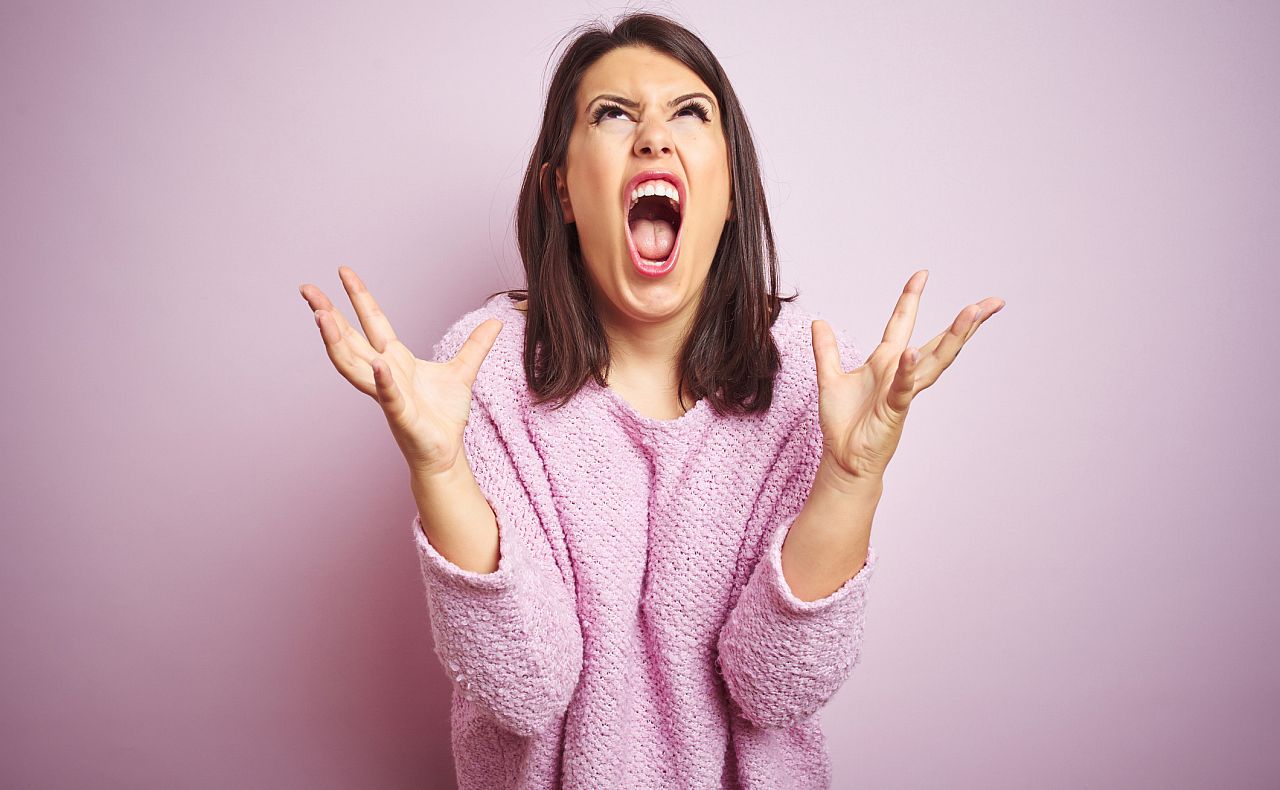 Крале и кралици на драмата: Зодиите, които не могат без скандали