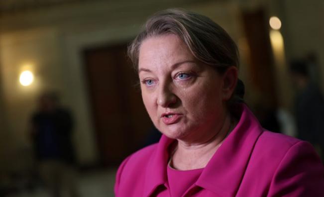 <p>Приеха промени и пенсиите могат да скочат до 760 евро</p>