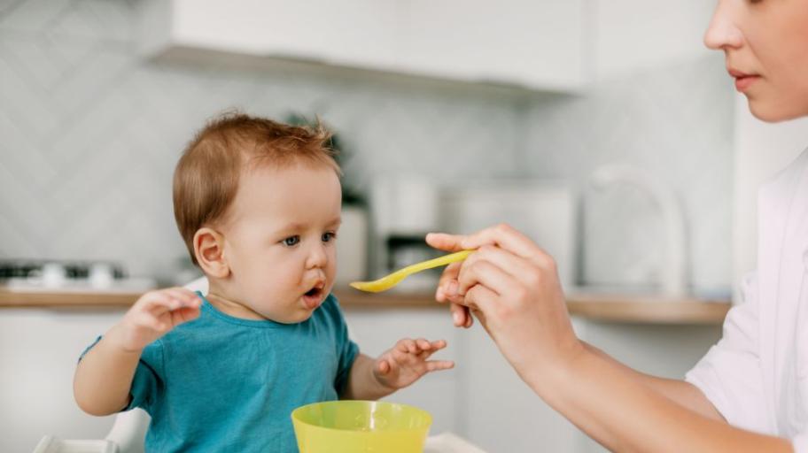 бебе на седем месеца