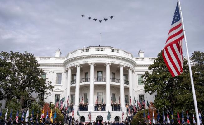 Белият дом отхвърли намеци за ядрени оръжия срещу Иран