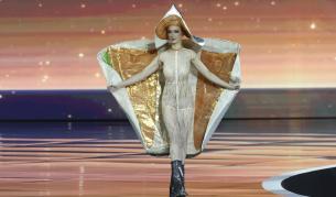 Най-лудият костюм на "Мис Вселена"? "Мис Норвегия" се появи като… сьомга