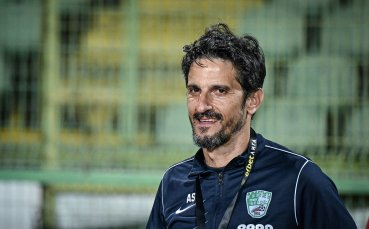 Официално: Берое се раздели с треньора си