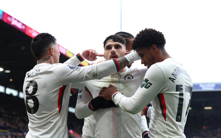 Челси постигна важна победа над Бърнли и окупира второто място във Висшата лига