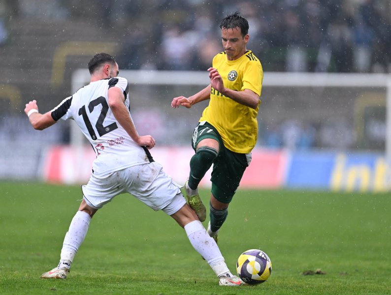 Добруджа Локомотив Пловдив1