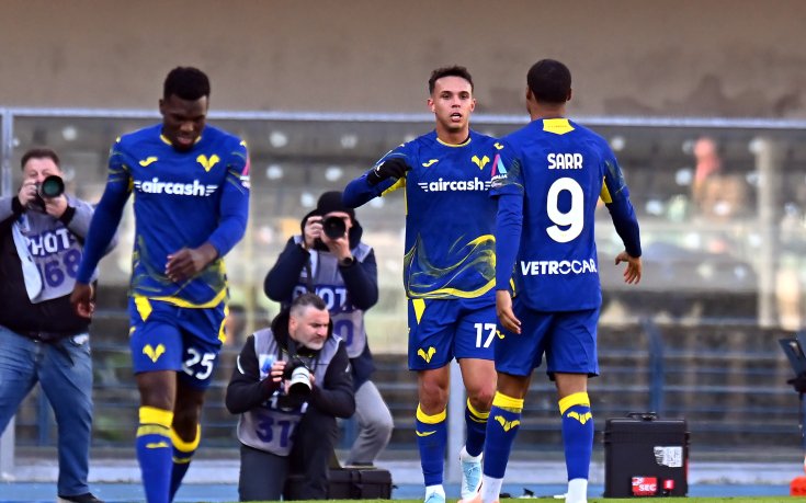 Верона постигна първа победа за сезона след успех над Аталанта