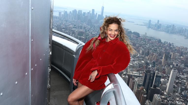  От Перник до Холивуд: Историята на Рита Ора (СНИМКИ) 