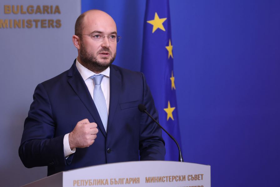 Срещу имотните измами: Ограничават достъпа до нотариални актове