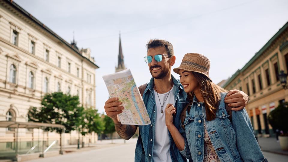 Топ 5 празнични идеи: Как да подарите света на един клик разстояние