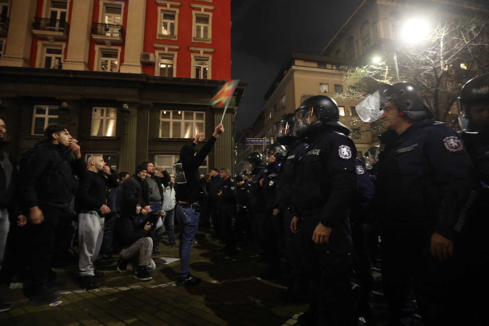 <p>Протест срещу Бюджет 2026 - "Триъгълникът на властта" под обсада.</p>