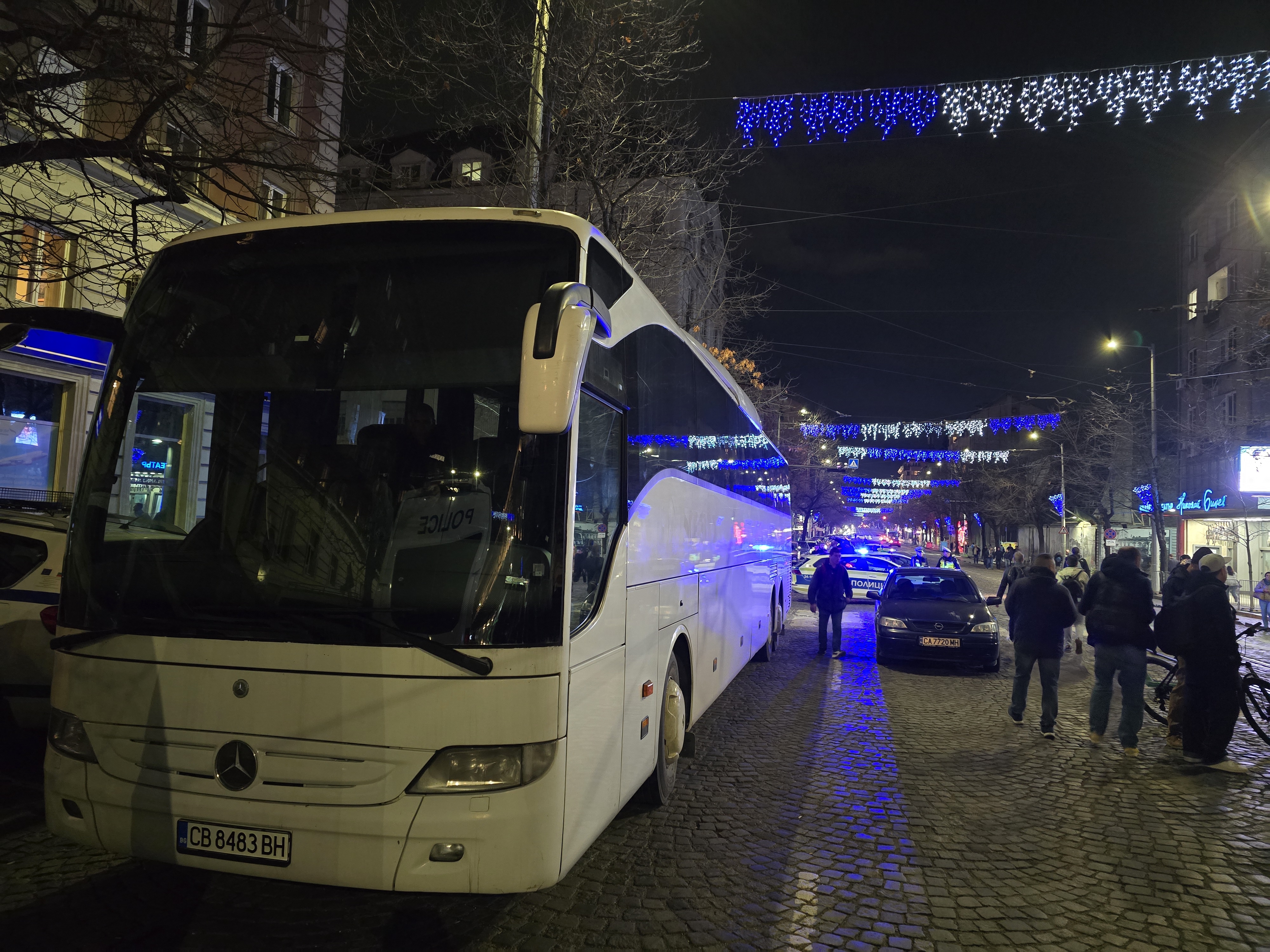 <p>Протест срещу Бюджет 2026 - "Триъгълникът на властта" под обсада.</p>