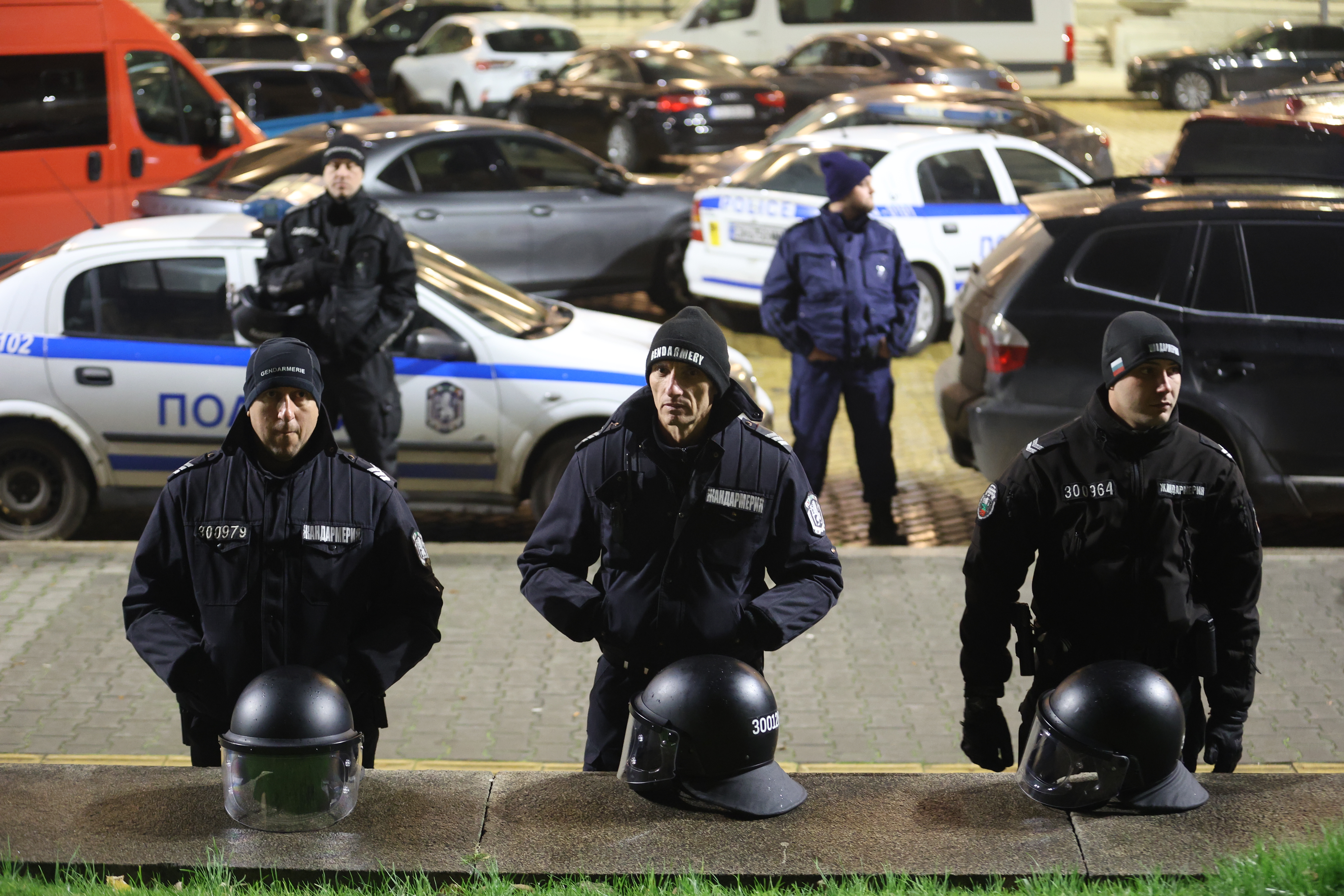 <p>Протест срещу Бюджет 2026 - "Триъгълникът на властта" под обсада.</p>