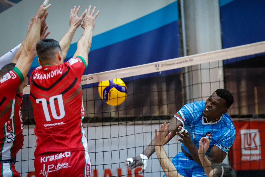 ВК Нефтохимик 2010 Бургас ВК Черно море1