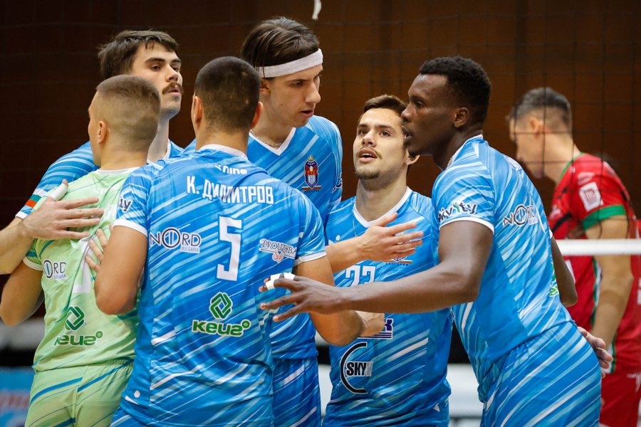 ВК Нефтохимик 2010 Бургас ВК Черно море1