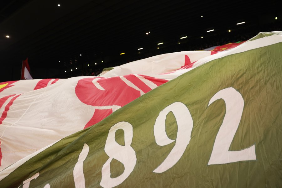 Ливърпул ПСВ Айндховен1