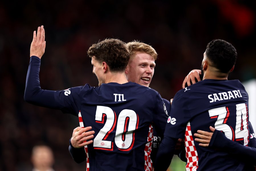 Ливърпул ПСВ Айндховен1