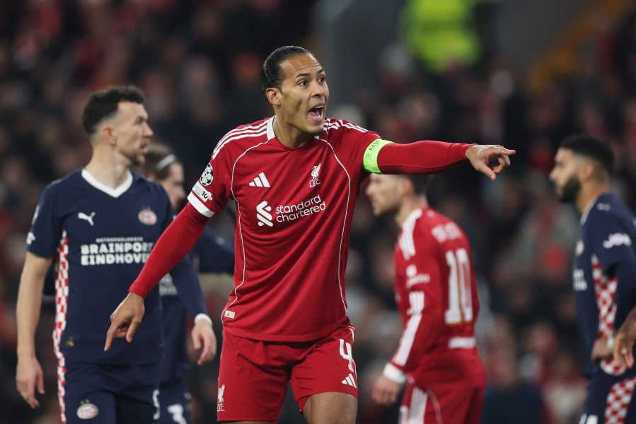 Ливърпул ПСВ Айндховен1