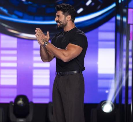 Тази неделя Пееш или лъжеш посреща талантливия певец Фики