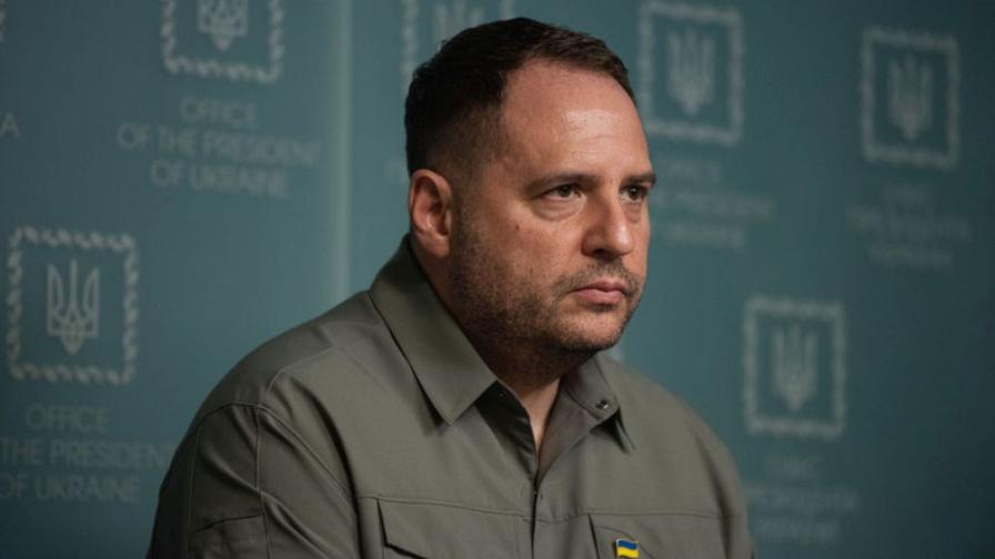 На фона на корупционен скандал: Началникът на кабинета на Зеленски подава оставка