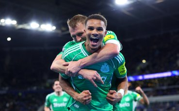 Нюкасъл помете Евертън навръх рождения ден на мениджъра си