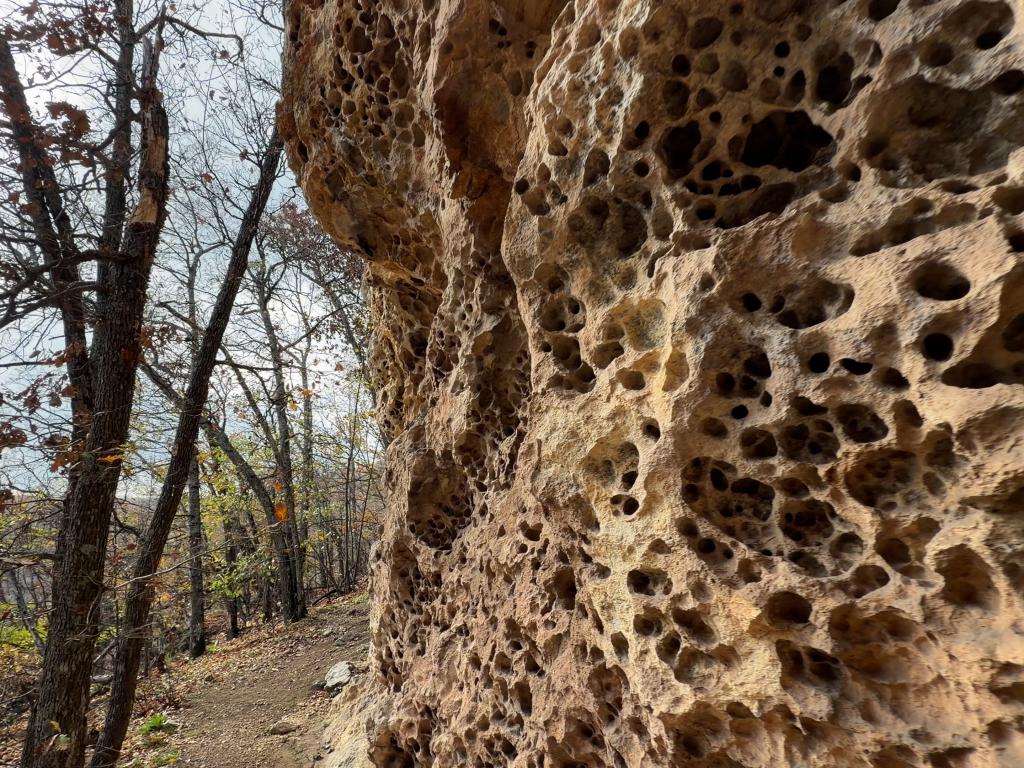 Загадката на Глухите камъни