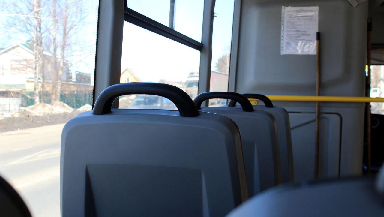 Голяма верижна катастрофа с автобус и пет коли в София