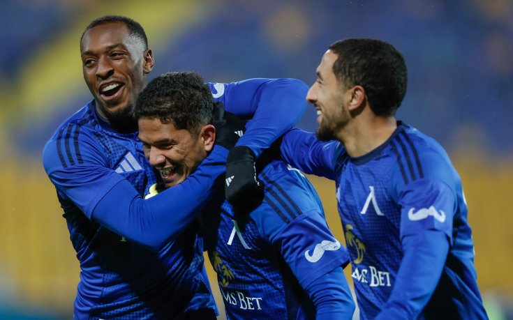 НА ЖИВО: Левски 6:0 Септември, голово шоу край 